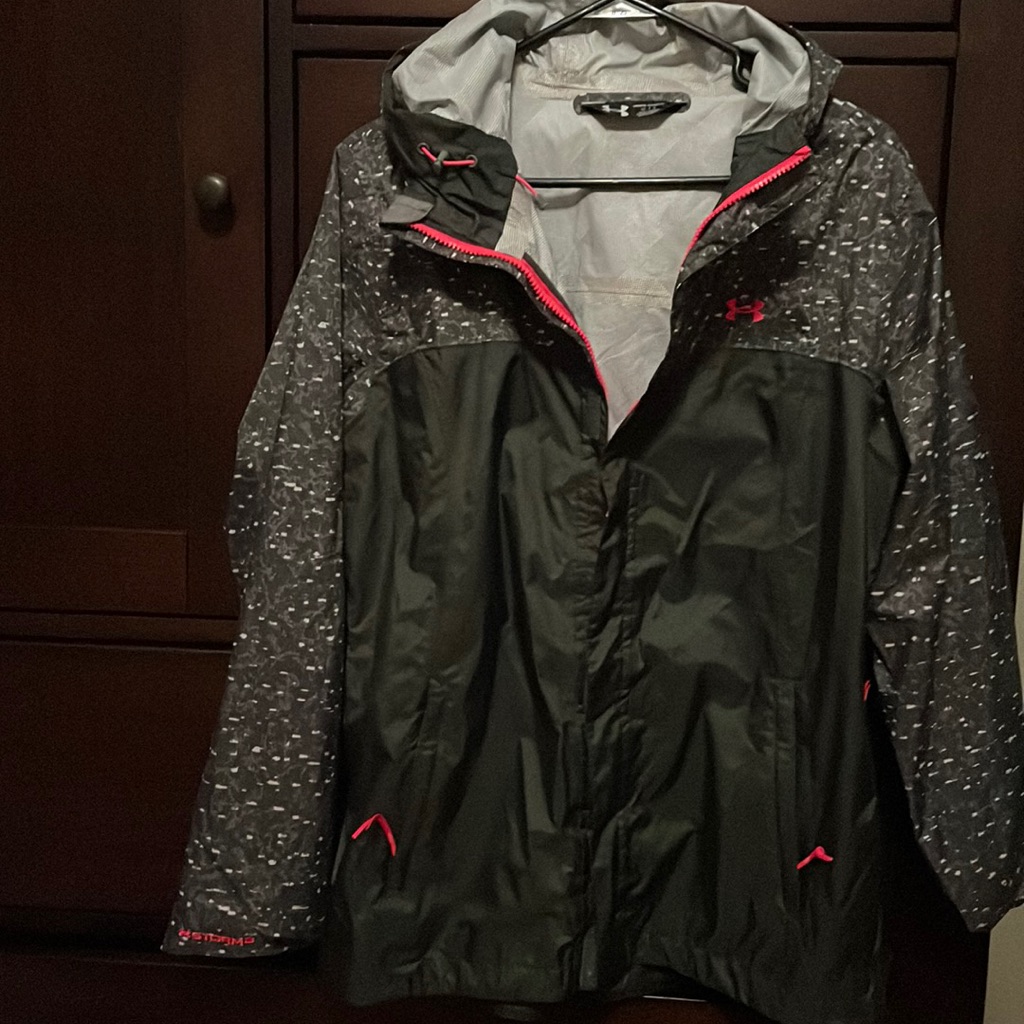Under Armour Shell